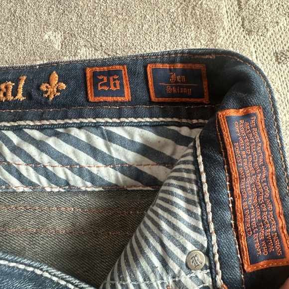 Rock Revival, Jen Skinny - Picture 3 of 3